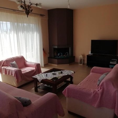 Rural 3-Bedroom House Kalamata Luaran gambar